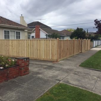 Timber remote gate fencing