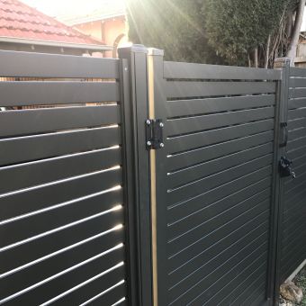 Feature fencing gate in glen iris