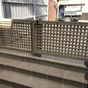 FeatureFence_Trellis_SouthYarra_IMG_1381_340x340_acf_cropped