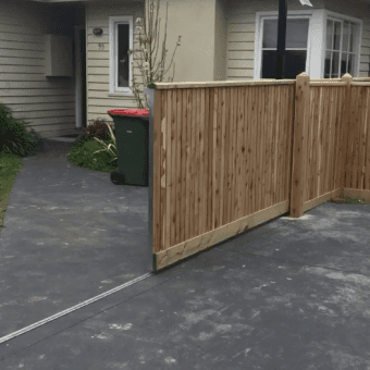 solar-powered-timber-remote-gate-video_340x340_acf_cropped