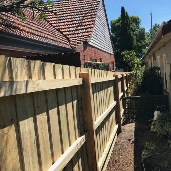 timber-fence0at-side-of-house_340x340_acf_cropped