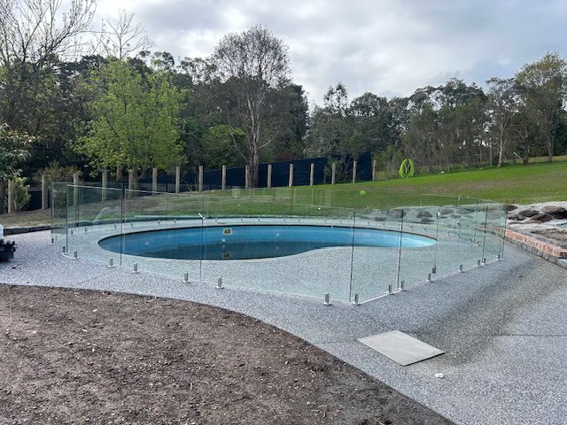 round glass pool fencing_1